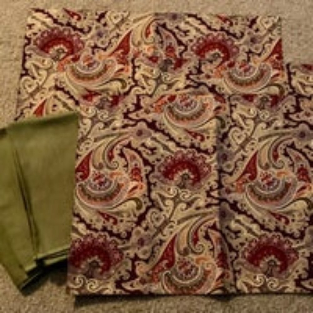 Set of 3 New Williams Sonoma Placemats and Napkins